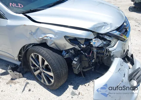 2017 Nissan Altima 2.5 Sr из США, поврежденный, VIN 1N4AL3APXHC133101